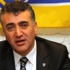 Bucaspor başkanı Hüsnü Kaya, eski başkanları topa tuttu Bucaspor başkanı Hüsnü Kaya, eski başkanları topa tuttu