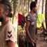 Survivor'da İlhan ile Sedat birbirine girdi Survivor'da İlhan ile Sedat birbirine girdi