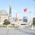 Taksim Meydanı, güvercinlere kaldı Taksim Meydanı, güvercinlere kaldı