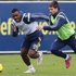 Fenerbahçe Emenike’ye sarıldı