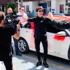 Yılmaz Morgül, düğün arabasının önünü kesti harçlık ... Yılmaz Morgül, düğün arabasının önünü kesti harçlık ...