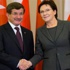 Davutoğlu: 'Vizeleri kaldırıyoruz' Davutoğlu: 'Vizeleri kaldırıyoruz'