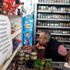 Veresiye borcu olanlar markete gelince büyük bir şokla ... Veresiye borcu olanlar markete gelince büyük bir şokla ...