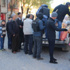 Diyarbakır'da polis ekmek dağıttı