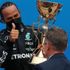 Lewis Hamilton'dan Rusya'da tarihi zafer