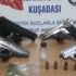 Kuşadası’nda uyuşturucu operasyonu; 3 gözaltı Kuşadası’nda uyuşturucu operasyonu; 3 gözaltı