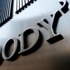 Moody's, yüzlerce bankayı izlemeye aldı Moody's, yüzlerce bankayı izlemeye aldı