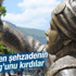 Amasya'daki selfie çeken heykelin telefonunu kırdılar
