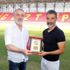 Göztepe den antrenör Suat Arıcan a anlamlı veda