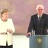 Merkel yine titreme nöbetine girdi