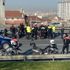 E-5 Karayolu’nda kaza geçiren motosikletli polisin yardımına meslektaşları koştu E-5 Karayolu’nda kaza geçiren motosikletli polisin yardımına meslektaşları koştu