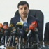 Selahattin Demirtaş açıklama yapıyor Selahattin Demirtaş açıklama yapıyor