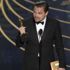 Leonardo DiCaprio Oscar'ı iade etti Leonardo DiCaprio Oscar'ı iade etti
