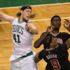 Chicago Bulls seride büyük avantaj yakaladı
