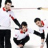 Curling, buz pateninden ayrıldı!