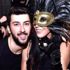Hande Yener'in oğlu uçakta kavga etti Hande Yener'in oğlu uçakta kavga etti