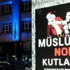 O yılbaşı afişine para cezası!