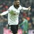Burak Yılmaz, Beşiktaş'ta ilk peşinde