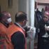 Yaralı kedisinin ilacını Vefa Destek Grubu getirdi Yaralı kedisinin ilacını Vefa Destek Grubu getirdi