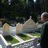 Başkan Erdoğan Karacaahmet Mezarlığı’nda anne ve babasının mezarını ziyaret etti