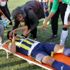 Dili boğazına kaçan futbolcu hastaneye kaldırıldı Dili boğazına kaçan futbolcu hastaneye kaldırıldı
