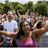 Hollanda’da yüzlerce kişi korona kısıtlamalarını protesto etti Hollanda’da yüzlerce kişi korona kısıtlamalarını protesto etti