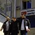 Kadınların parasını çalan İran'lı hırsız yakalandı Kadınların parasını çalan İran'lı hırsız yakalandı