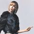 Manken Edie Campbell moda dünyasını şaşırttı Manken Edie Campbell moda dünyasını şaşırttı