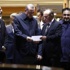 Erdoğan'a havalimanında gizemli dosya