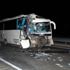 Minibüs tıra çarptı: 16 yaralı