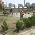 Yüreğir de park ve yeşil alanların bakımları yapılıyor