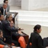 Meclis'te gerginlik: AKP'liler CHP sıralarına yürüdü