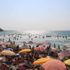 Kuşadası plajlarında insan seli Kuşadası plajlarında insan seli