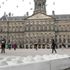 Amsterdam'da meydanlara beton bloklar yerleştirildi