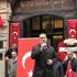 Mehmet Akif Ersoy İstiklal Caddesi üzerindeki Mısır Apartmanı önünde anıldı Mehmet Akif Ersoy İstiklal Caddesi üzerindeki Mısır Apartmanı önünde anıldı