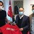 Yıldıray Baştürk ve Hamit Altıntop'tan başkonsolosa ziyaret Yıldıray Baştürk ve Hamit Altıntop'tan başkonsolosa ziyaret