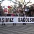 Şehitler için 500 metre türk bayrağı ile yürüdüler Şehitler için 500 metre türk bayrağı ile yürüdüler