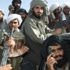 Taliban banka bastı, çok sayıda kişiyi rehin aldı! Taliban banka bastı, çok sayıda kişiyi rehin aldı!