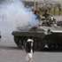 Yemenliler, darbeyi protesto için sokakta