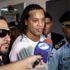Eski yıldız futbolcu Ronaldinho Paraguay'da tutuklandı Eski yıldız futbolcu Ronaldinho Paraguay'da tutuklandı