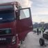 Tır ile çarpışan otomobilin dingili fırladı: 1 yaralı