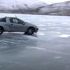 Buz tutan Çıldır gölü üzerinde otomobille drift yapıyorlar Buz tutan Çıldır gölü üzerinde otomobille drift yapıyorlar