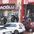 Yağmur altında ucuz et kuyruğu Yağmur altında ucuz et kuyruğu