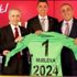 Kaptan Muslera’nın imzalı forması 15 bin liraya satıldı Kaptan Muslera’nın imzalı forması 15 bin liraya satıldı