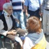 Çarptığı kişiye sarılıp, dakikalarca ağladı Çarptığı kişiye sarılıp, dakikalarca ağladı