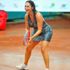 Hülya Avşar yağmur altında tenis oynadı