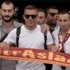 Podolski imzayı atıyor - CANLI YAYIN Podolski imzayı atıyor - CANLI YAYIN