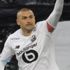 Lille Belediyesi: Eğer böyle devam ederse Burak Yılmaz'ın heykelini dikeceğiz! Lille Belediyesi: Eğer böyle devam ederse Burak Yılmaz'ın heykelini dikeceğiz!