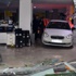 Otomobil iş yerine girdi!