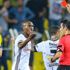 Beşiktaş - Fenerbahçe derbilerinde kartlar havada uçuşuyor